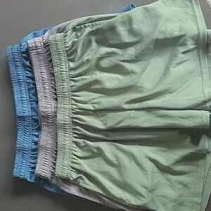 Real essential womens athletic shorts pack of 3 size small